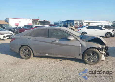 2022 Hyundai Elantra Sel z USA, uszkodzony, nr VIN KMHLS4AG4NU321707
